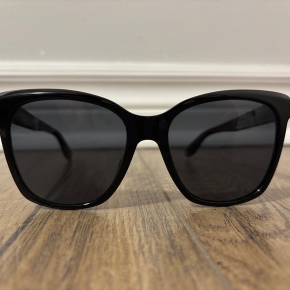 Givenchy Sunglasses - Picture 2 of 9